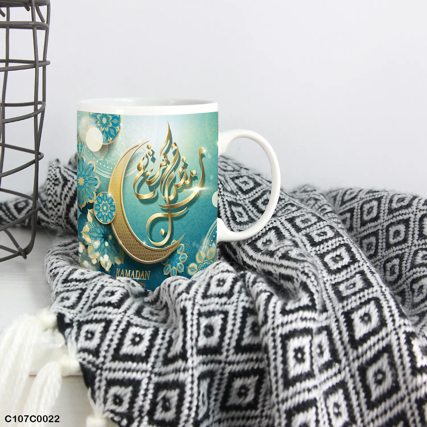 كوب مطبوع تصميم رمضان بالهلال والزخارف