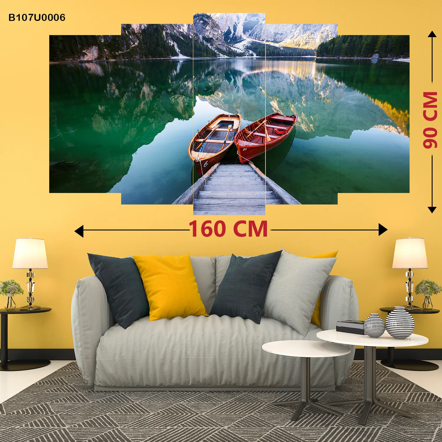 لوحة قوارب على البحيرة خلفها الجبال