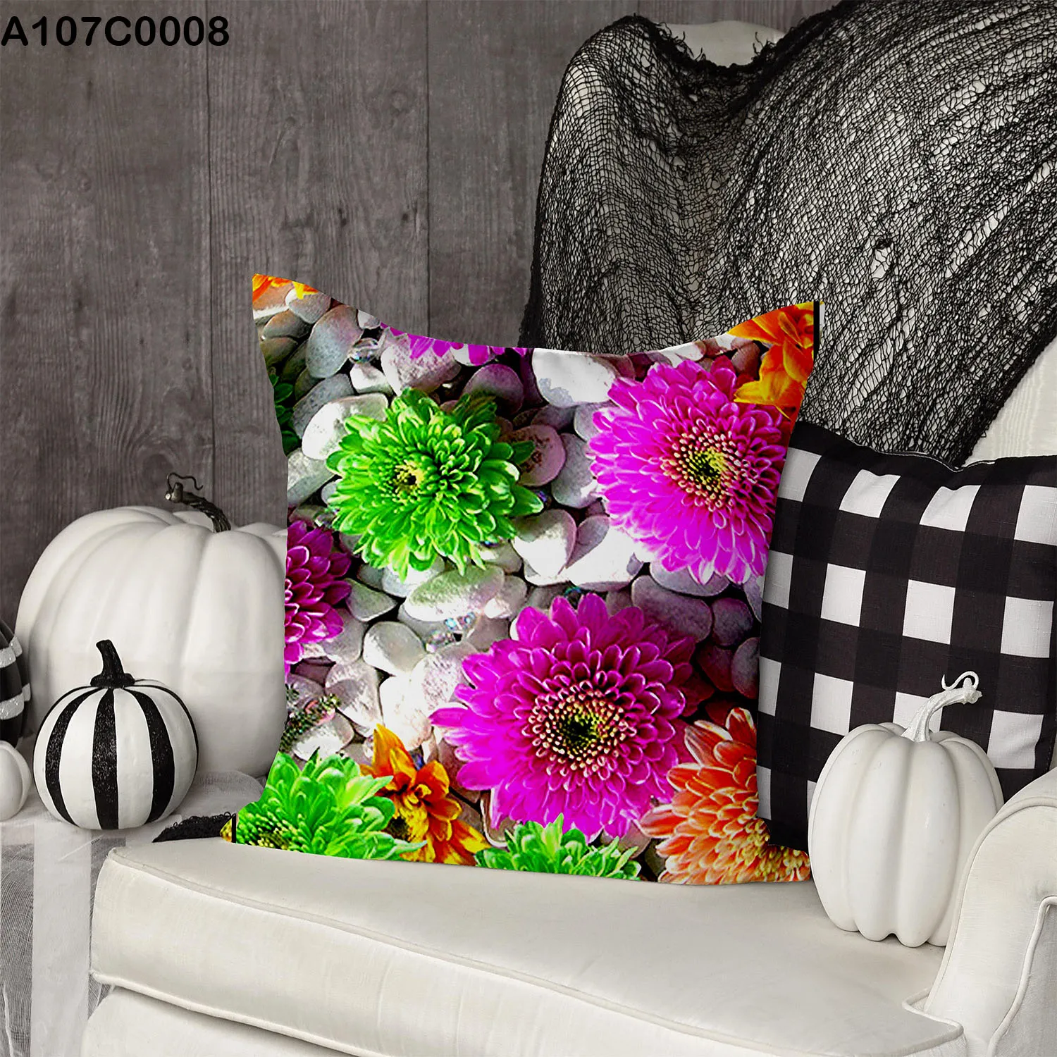 وجه مخدة زهور ملونة على حصى